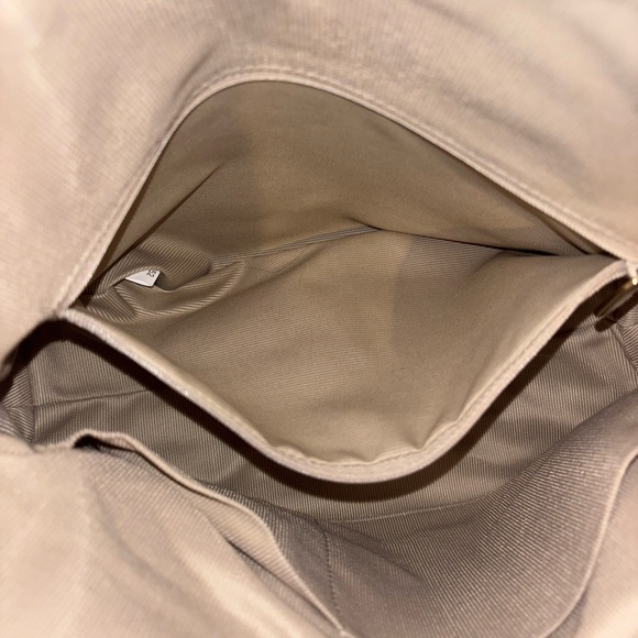 Furla Like New White Handbag - Picture 12 of 12